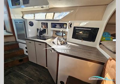 Cruiser Yachts 3270 Esprit Motorboat 1992, with Volvo Penta engine, Germany