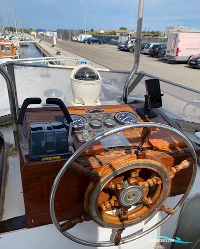 D.C. Bruce Groot Motorboat 1988, with Ford Sabre Turbo engine, France