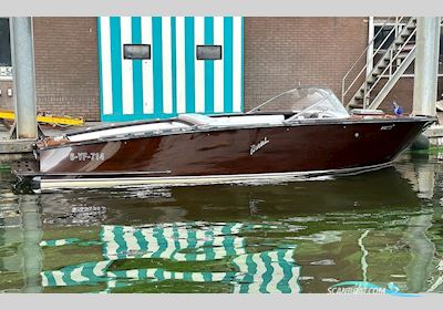 De Boesch 680 Costa Brava de Luxe (Gedupliceerd) Motorboat 1989, with Crusader engine, The Netherlands