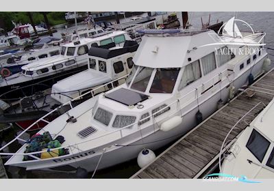 De Groot Beachcraft 1300 Fly Motorboat 1984, with Volvo Penta engine, Germany