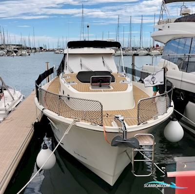 Delphia Escape 1350 Motorboat 2015, with Nanni T4 200CV engine, France