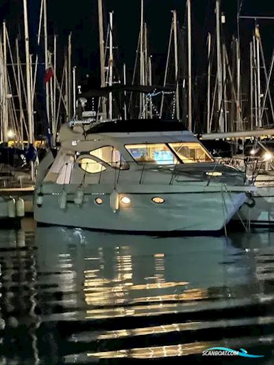 Doqueve Majestic 390 Motorboat 2000, with Volvo Penta engine, Spain