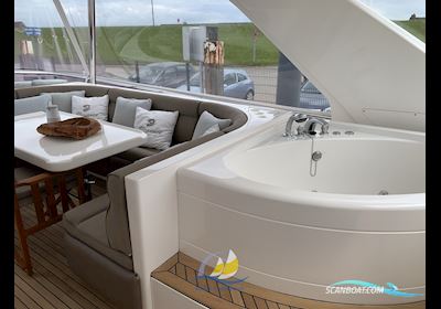 Elegance 72 Motorboat 2005, with Man V12-1400 engine, Germany