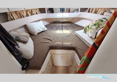 FIART MARE Fiart 32 Genius Motorboat 2000, with Volvo Penta engine, France
