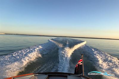 Fairey Huntsman 28 Motorboat 1964, with 2 x Cummins 6BT 210hp Turbo Direct Drive With 3 Blade Bronze Propellers engine, United Kingdom