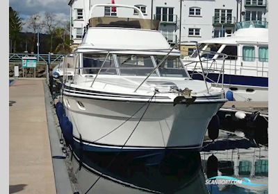 Fairline 31 Corniche Flybridge Motorboat 1991, with Volvo engine, United Kingdom