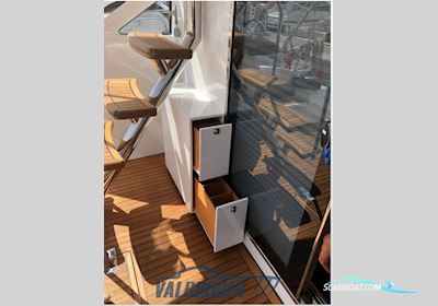 Fairline Squadron 48 Motorboat 2018, with Volvo Penta D6 Ips 600 engine, Italy
