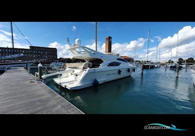 Ferretti 530 Fly Motorboat 2000, with Caterpillar 3196 engine, Italy