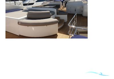 Ferretti 94 Custom Line Motorboat 2005, with Mtu engine, Italy
