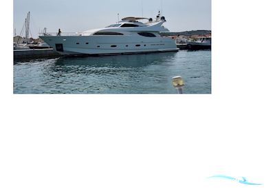 Ferretti 94 Custom Line Motorboat 2005, with Mtu engine, Italy