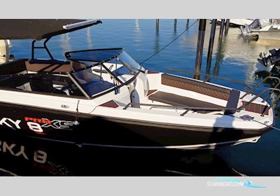 Finnmaster Husky R8 Motorboat 2026, with Mercury engine, Sweden