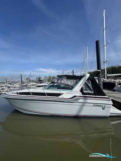 Formula 26 PC Motorboat 1994, with Mercruiser 4,3l V6 engine, Germany