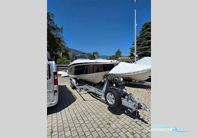 Four Winns 240 Horizon Bowrider Motorboat 2006, with Mercruiser engine, The Netherlands