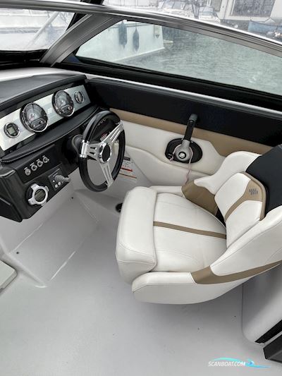 Four Winns 265 S Motorboat 2013, Germany