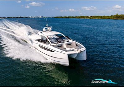Four Winns TH36 Motorboat 2025, with Mercury engine, Denmark