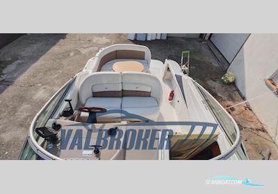 Four Winns Vista 248 Motorboat 2004, with Volvo Penta 5GXi engine, Italy