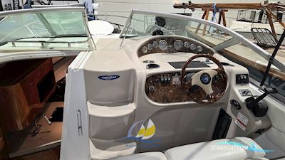 Four Winns Vista 248 Motorboat 2005, with Volvo Penta 5.0 GXI engine, Germany