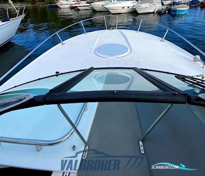 Four Winns Vista 268 Motorboat 2000, with Volvo Penta Gsi 5.7 engine, Italy
