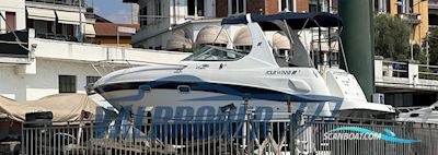 Four Winns Vista 268 Motorboat 2003, with Volvo Penta 5.7 Gi/DP-S1 engine, Italy