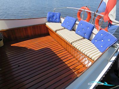 Gillissen Vlet 9.70 OK Motorboat 1972, with Peugeot Diesel engine, The Netherlands