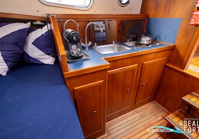 Gillissen Motorboat 1991, with DAF 475 engine, The Netherlands