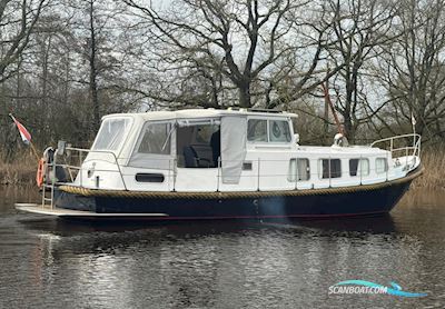 Gillissenvlet 1050 Okak Motorboat 1975, with Ford engine, The Netherlands
