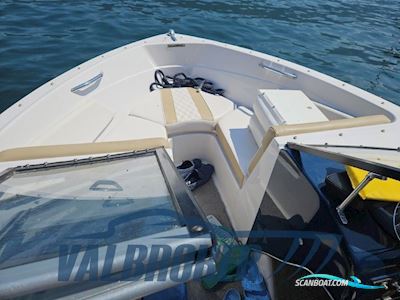 Glastron GT 185 Motorboat 2017, with Volvo Penta V6 C-SX engine, Italy