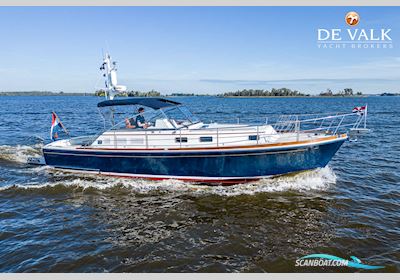 Grand Banks 38 Eastbay EX Motorboat 2000, with Caterpillar  engine, The Netherlands