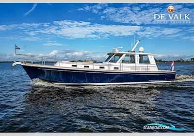 Grand Banks 49 Eastbay SX Motorboat 2000, with Caterpillar engine, The Netherlands