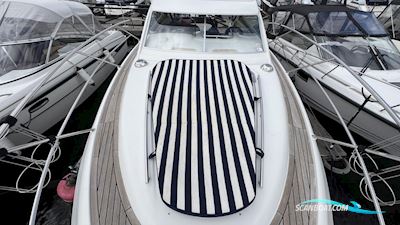 Grandezza 31 OC Motorboat 2006, with Volvo Penta engine, Sweden