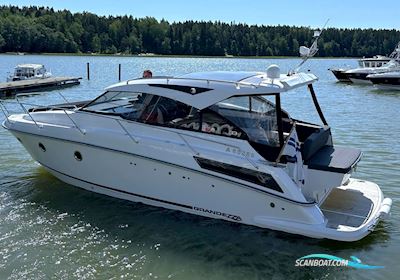 Grandezza 33 OC Motorboat 2014, with Mercury engine, Finland