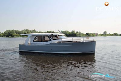 Greenline 33 Motorboat 2010, with Volkswagen engine, The Netherlands