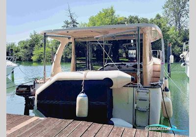 Greenline 33 Motorboat 2010, with VW Marine Diesel Tdi 165 engine, Italy
