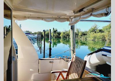 Greenline 33 Motorboat 2010, with VW Marine Diesel Tdi 165 engine, Italy