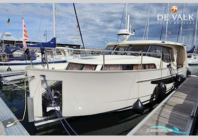Greenline 33 Motorboat 2018, with Volvo Penta engine, The Netherlands