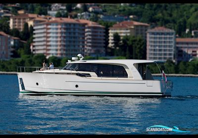 Greenline 40 Motorboat 2024, with 2 x Volvo Penta D3 engine, Denmark
