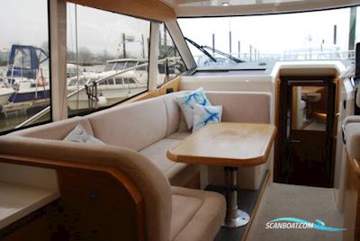 Greenline Yachts 39 Motorboat 2017, with Volvo Penta D3-220 engine, United Kingdom