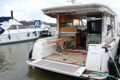 Greenline Yachts 39 Motorboat 2017, with Volvo Penta D3-220 engine, United Kingdom