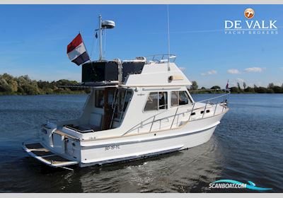 Halvorsen 32 Gourmet Cruiser Motorboat 2006, with Cummins engine, The Netherlands