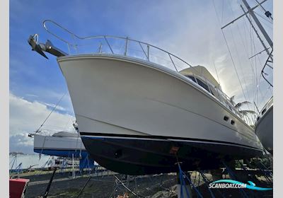 Hampton 558 Motorboat 2006, with Cummins engine, No country info