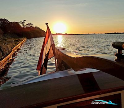 Harlaar Aak Motor Aak Motorboat 1971, with Craftsman engine, The Netherlands