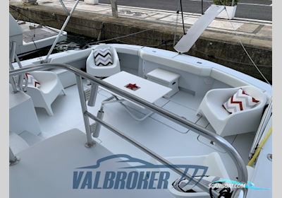 Hatteras 70