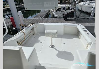 Henriques 35 Express Motorboat 2000, with Volvo Penta engine, Virgin Islands