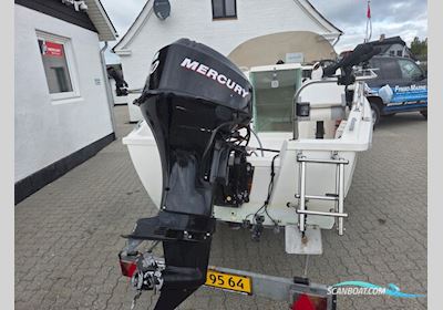 Hille Coaster 430 Motorboat 2007, with Mercury engine, Denmark