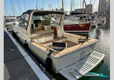 Hunt Yachts Harrier 36 Motorboat 2003, with 2 x Yanmar 8LV370Z  370Hp engine, United Kingdom