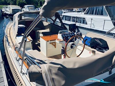 Interboat Intercruiser 27 Cabrio Motorboat 2010, with Volvo Penta engine, The Netherlands