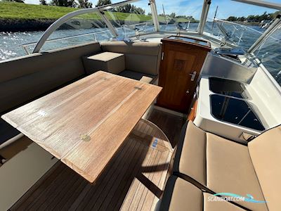 Intercruiser 29 Motorboat 2013, with Volvo Penta engine, The Netherlands