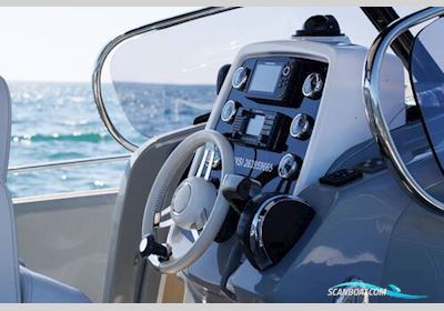 Invictus TT280 Motorboat 2019, with Mercury engine, United Kingdom