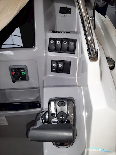 Jeanneau  Cap Camarat 7.5 WA Motorboat 2017, with Evinrude  engine, The Netherlands