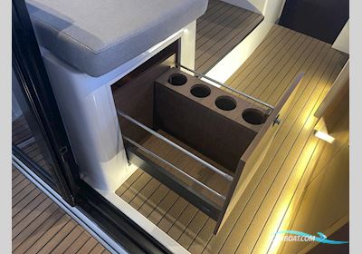 Jeanneau  Merry Fisher 895 Motorboat 2019, with Suzuki DF 350 Duopropellers engine, The Netherlands